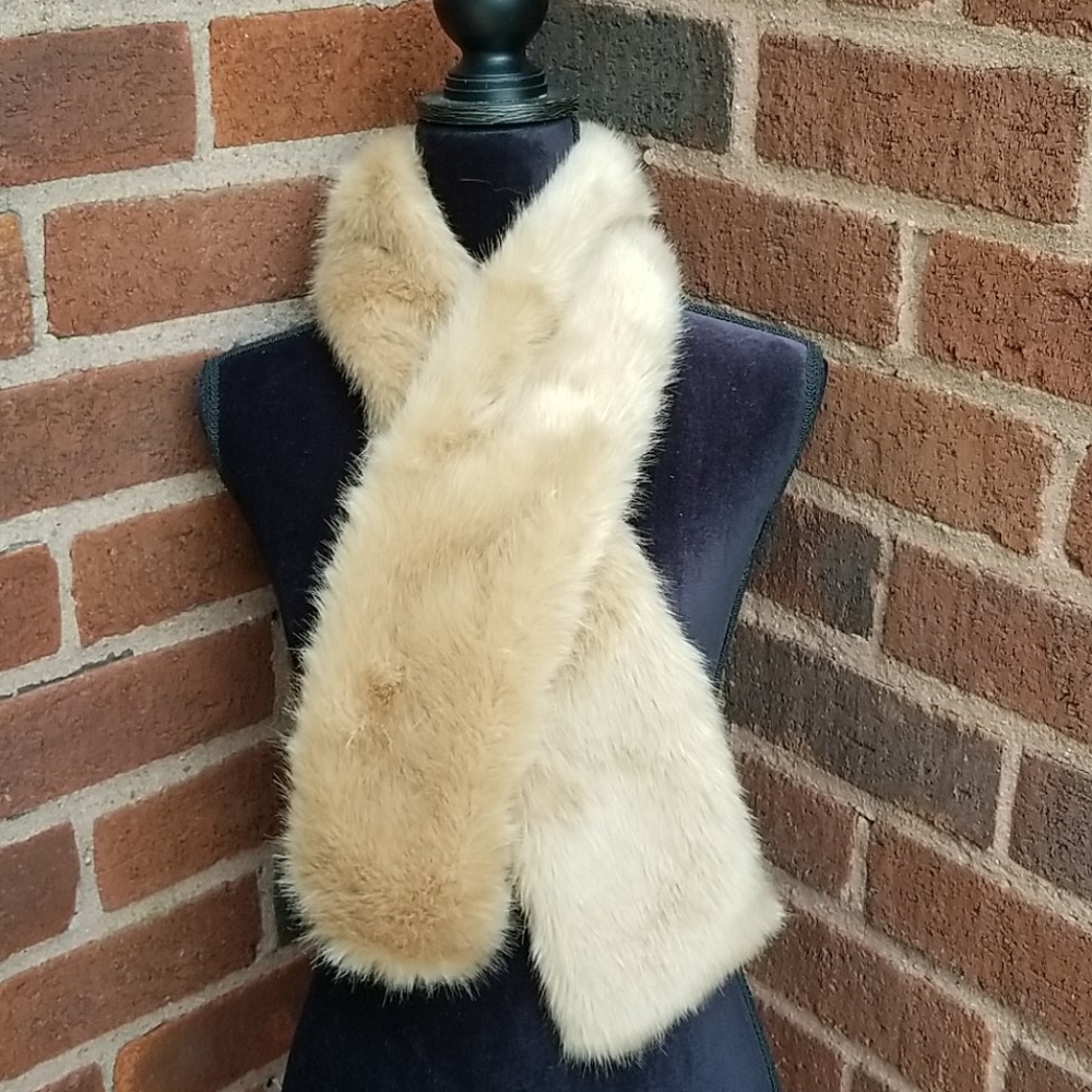 Loft Faux Fux Scarf EUC